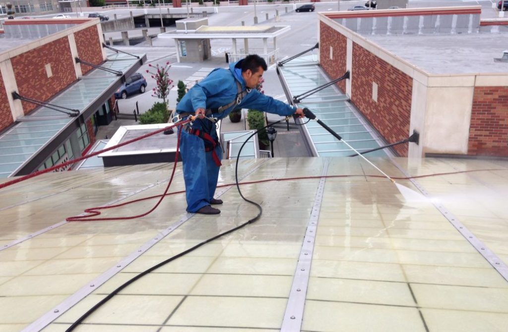Commercial flat roof cleaned and completed on an Orlando, FL building